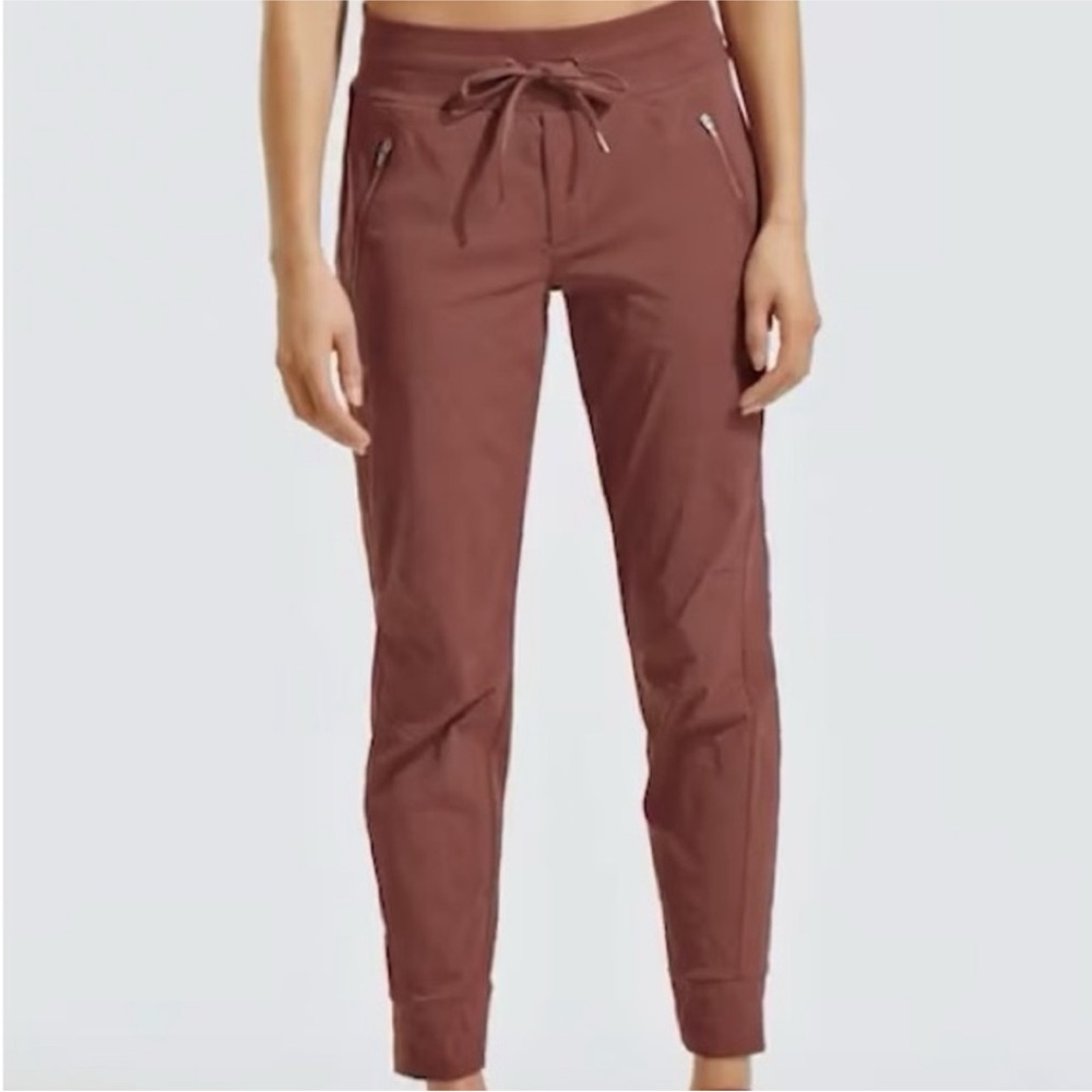 Athleta Trekkie North Jogger